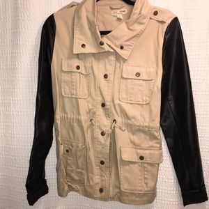 Short trench jacket